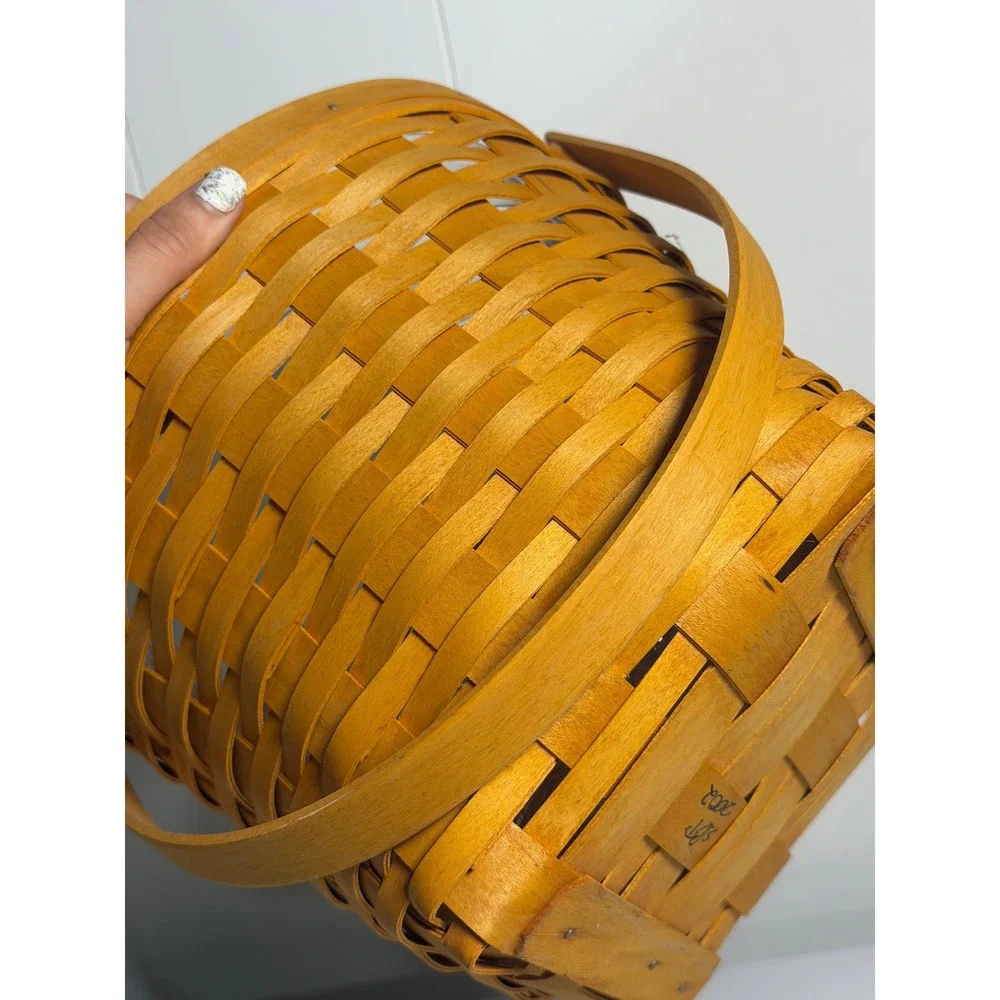 VTG Longaberger Basket Round Brown Woven Wood Plastic Liner 2002 Handwoven USA